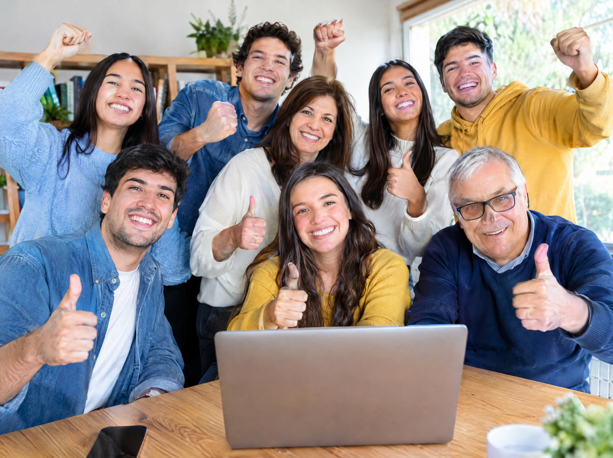Equipo de Paga En Casa feliz